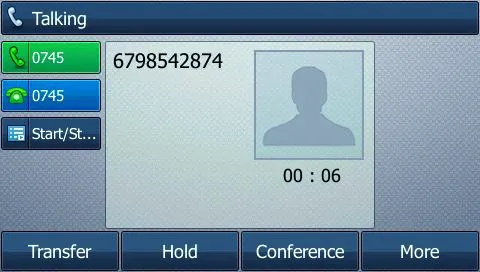 Display del telefono Yealink durante una chiamata con il tasto di registrazione visibile